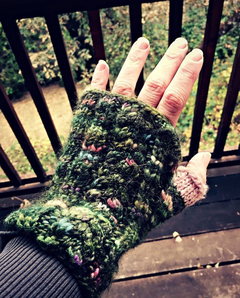 fingerless gloves