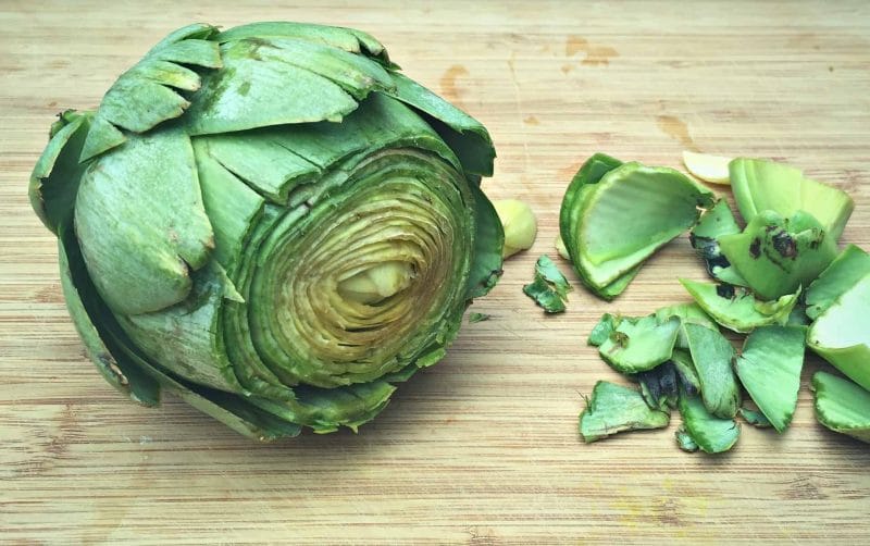 cut top off artichoke