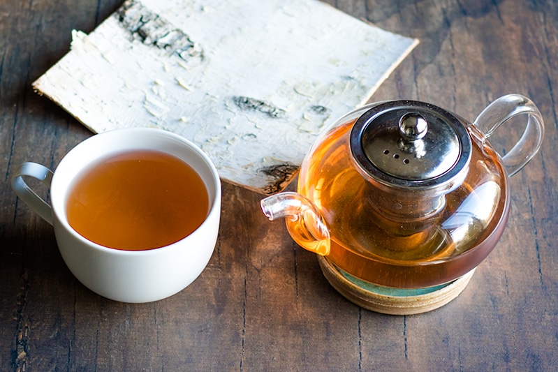 Birch trees have many edible and medicinal uses and are great to forage for in the fall! Learn how to harvest and use birch bark, leaves, sap, and make birch bark tea.